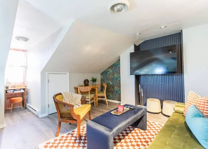 The Roxy Free Parking, Ideal For Any Apartment